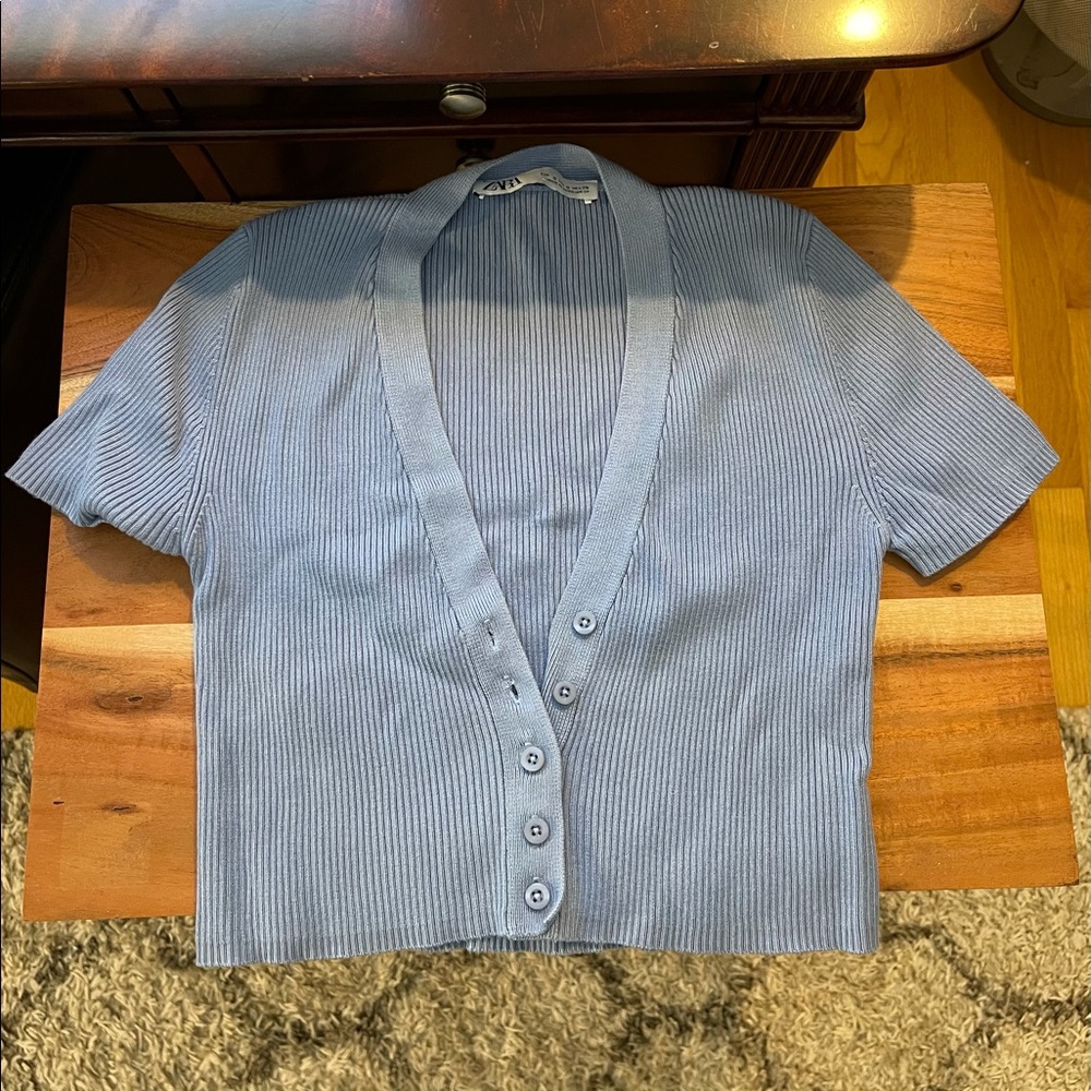Zara cropped button down top